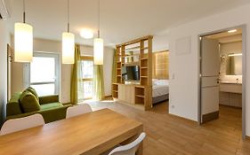 La Bella Centrum Apartmanok Kek Zoeld