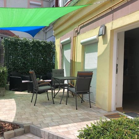 La Bella Centrum Apartmanok Kek Zoeld Hévíz Exterior foto