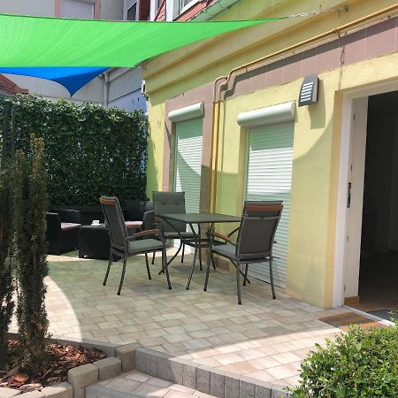 La Bella Centrum Apartmanok Kek Zoeld Hévíz Exterior foto