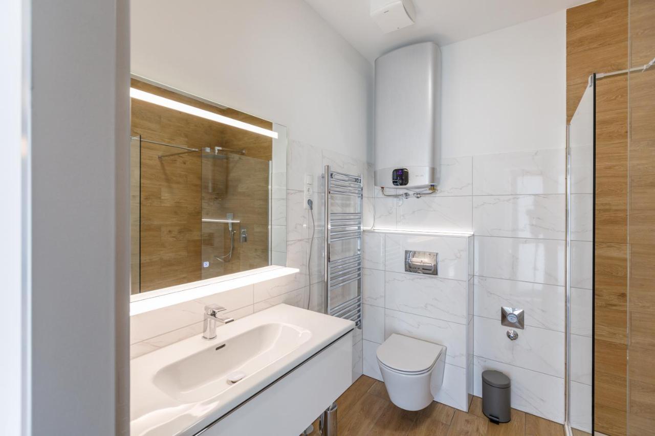 La Bella Centrum Apartmanok Kek Zoeld Hévíz Exterior foto