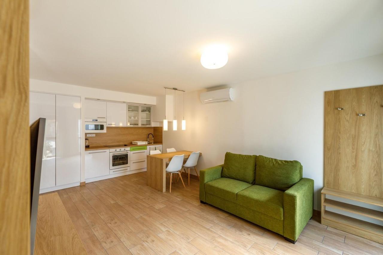 La Bella Centrum Apartmanok Kek Zoeld Hévíz Exterior foto