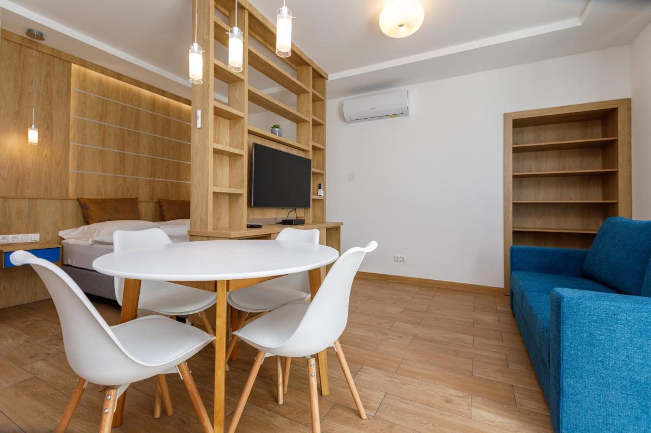 La Bella Centrum Apartmanok Kek Zoeld Hévíz Exterior foto