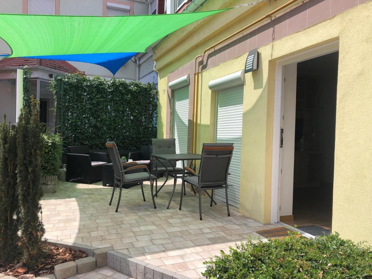 La Bella Centrum Apartmanok Kek Zoeld Hévíz Exterior foto